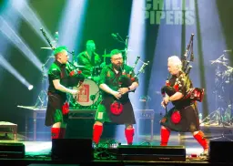 Red Hot Chilli Pipers - the Back To Roots Tour