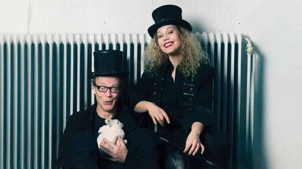 Malin & Zink | En magishow signerad Malin Nilsson (SE) & Markus Zink (DE) | Victoriateatern