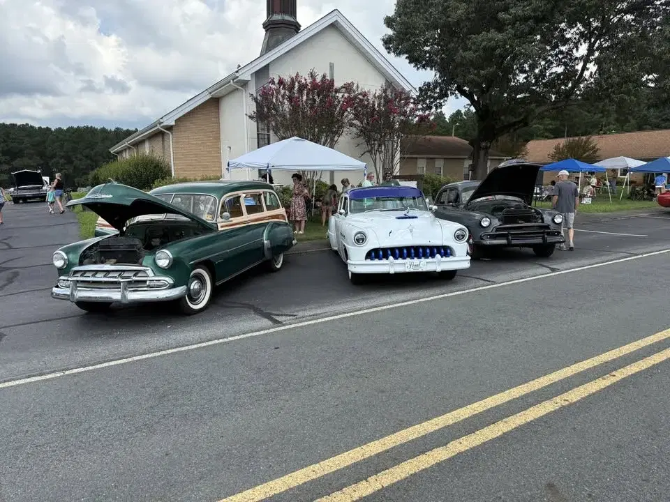 Rides at Randalls, 4th Annual Cruise-In