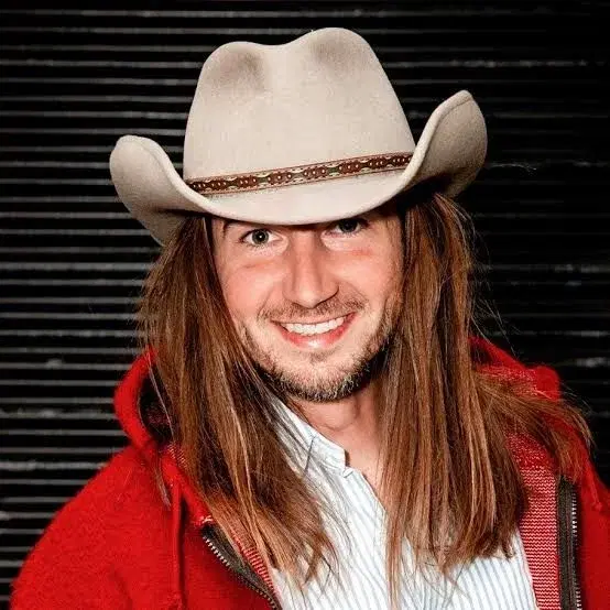 Darren Knight aka "Southern Momma"