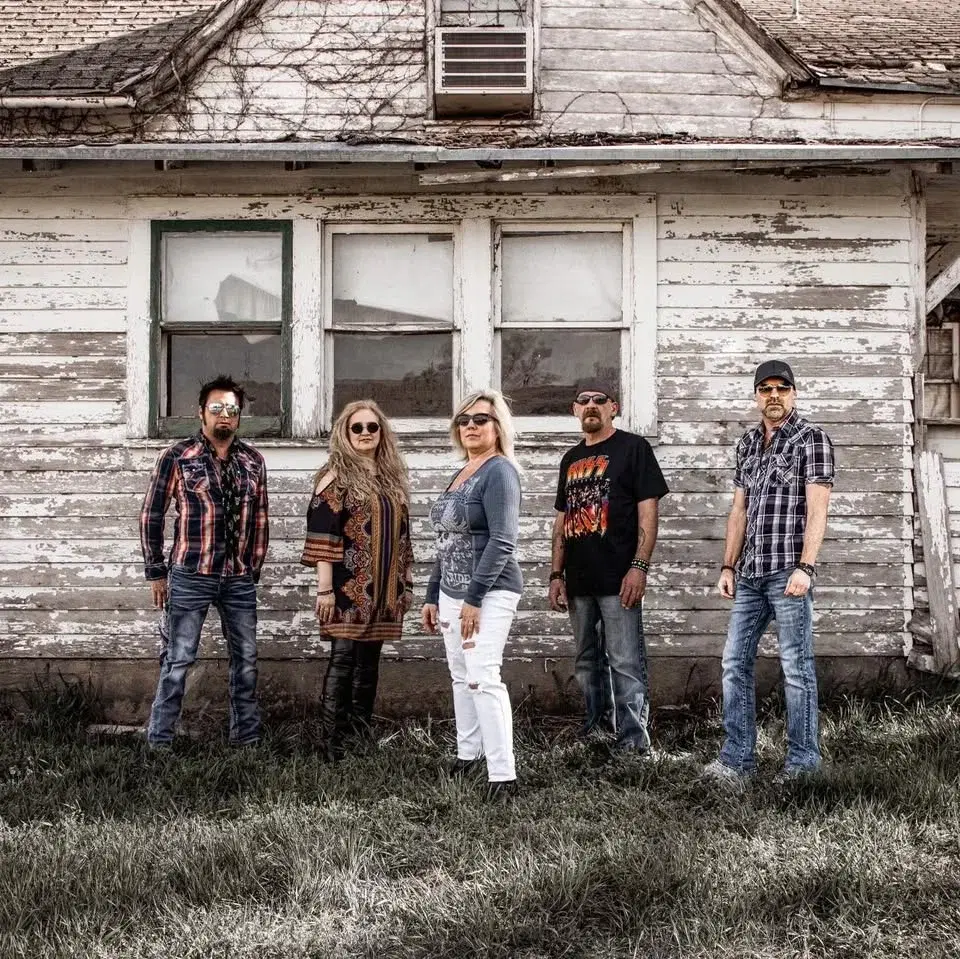 Sinners N Saints @ Bogies West