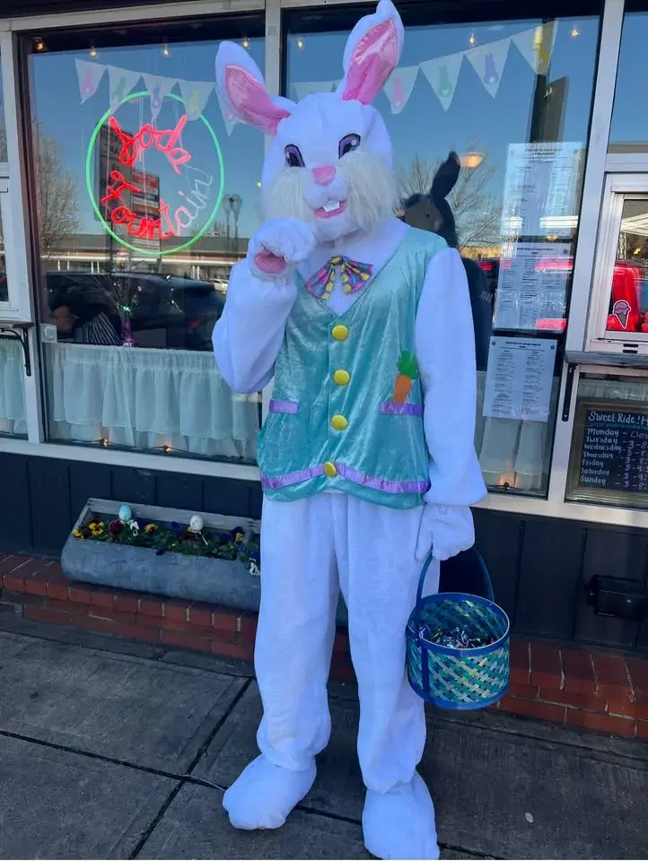 Ice Cream for Breakfast with the Easter Bunny at Sweet Ride Ice Cream!