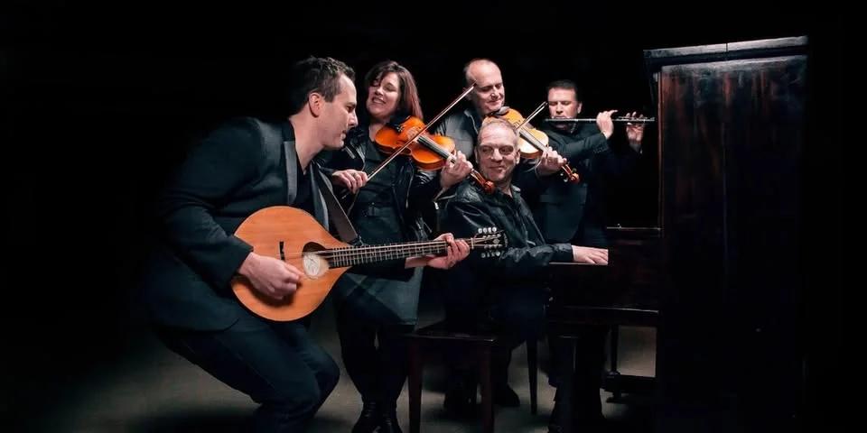 The Barra MacNeils at Hugh's Room Live in Toronto