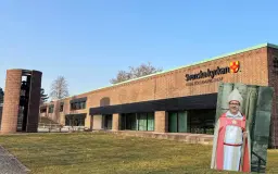 Nu flyttar vi in och firar 60 år!