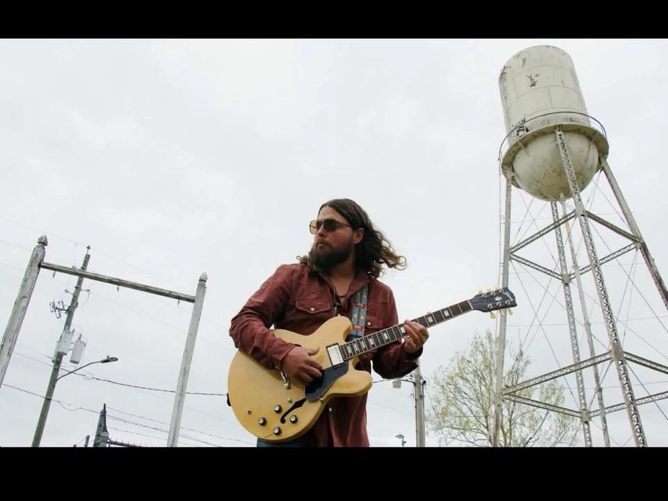 Jon Lee & the Apparitions (Live Music)