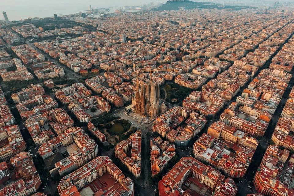 Solo travellers: casual hangout in Barcelona (4pm)
