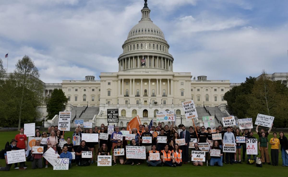 PauseAI US Demonstration Supporting International AI Treaty