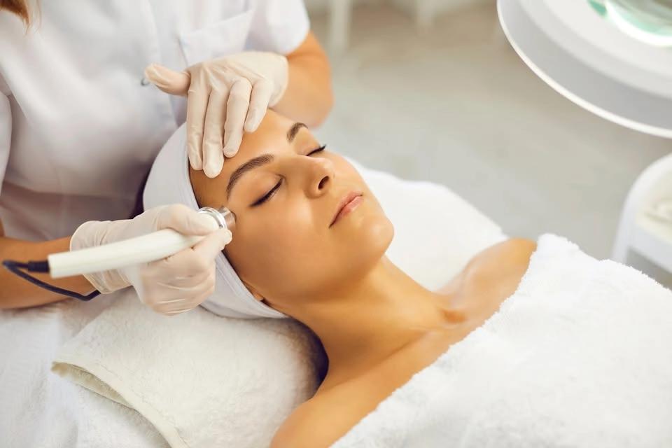 Sip, Shop, & Spa Sunday Series