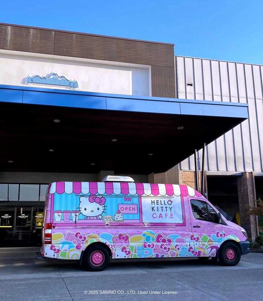 Hello Kitty Cafe Truck West - Vancouver Appearance