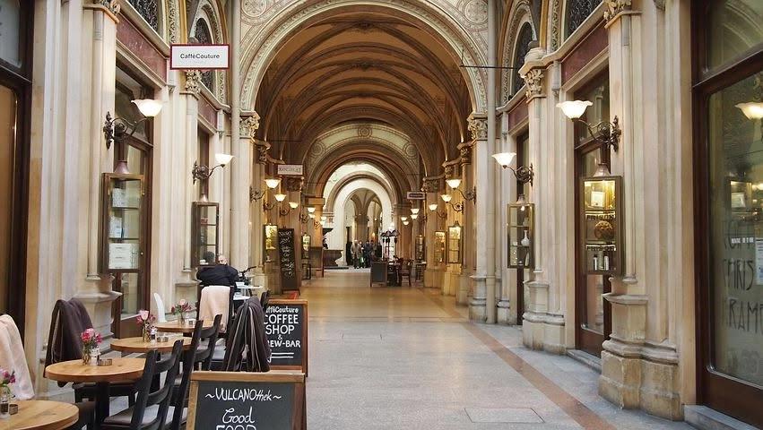 Wiener Adel - Führung entlang der schönsten Adelspalais und ihrer Skandale
