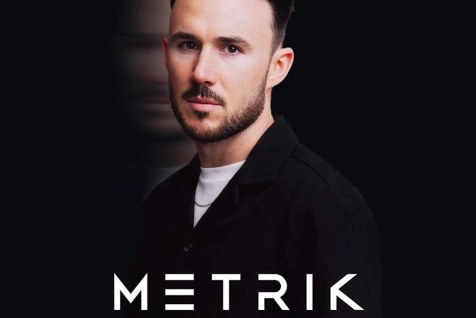 METRIK-AWAKE AV @EPIC