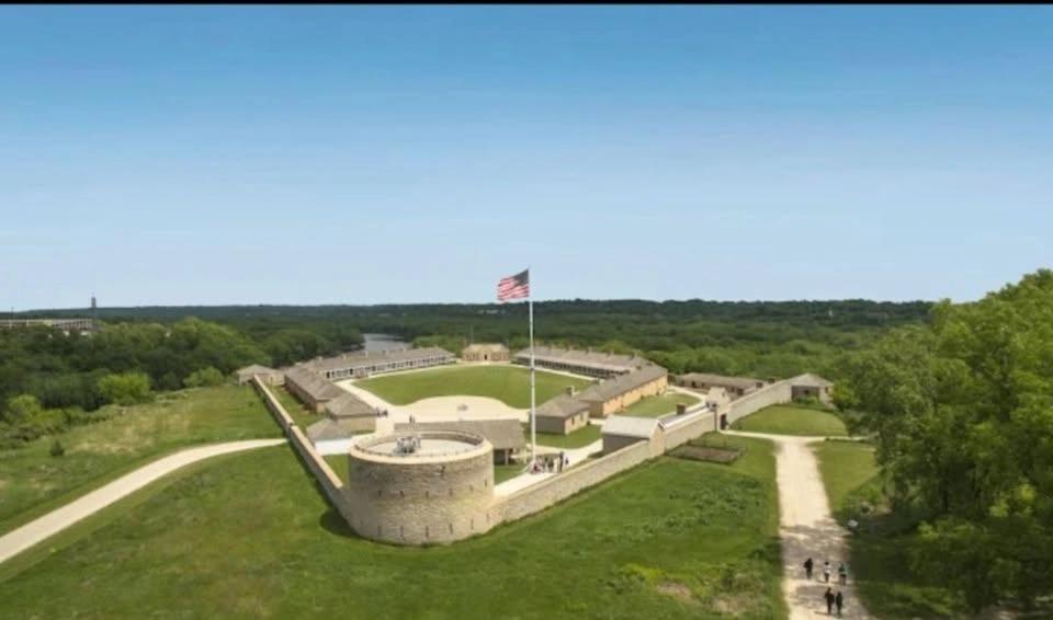 FORT SNELLING/TRADER JOES/KRAMARCZUK'S SAUSAGE CO.