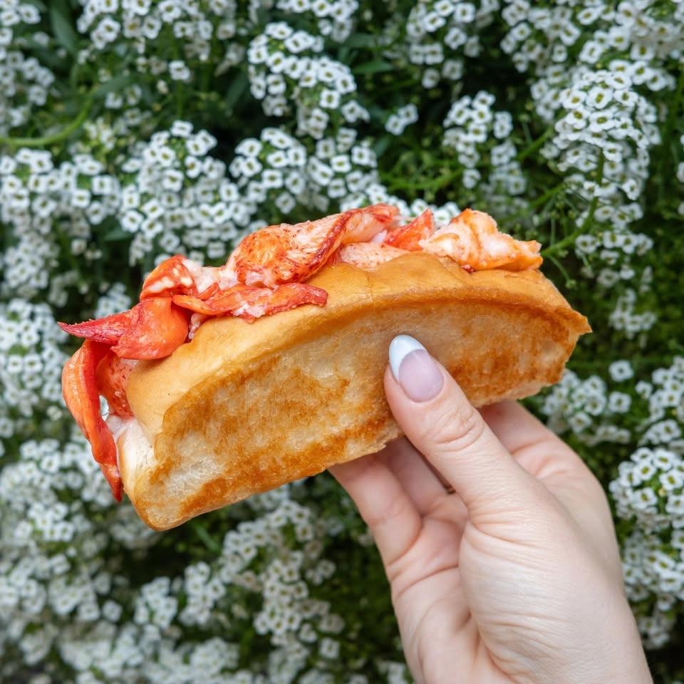 🦞🚚 Cousins Maine Lobster at Fountain Park Essex, Playa Vista 🍽️ — DINNER One-Time Pop-Up Only 🎉