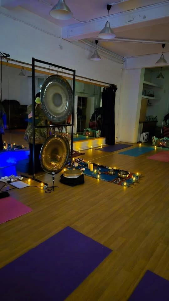 Gong bath meditation London Angel Islington