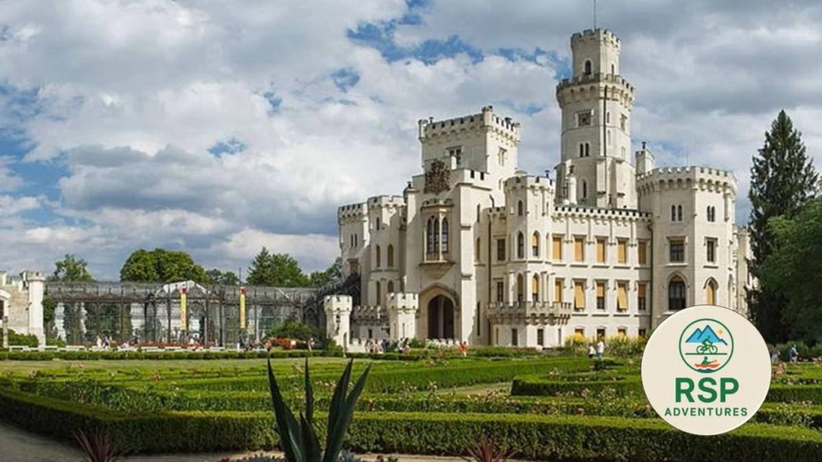 🚴 Hluboká Castle: Cycling Through South Bohemia's Hidden Treasures