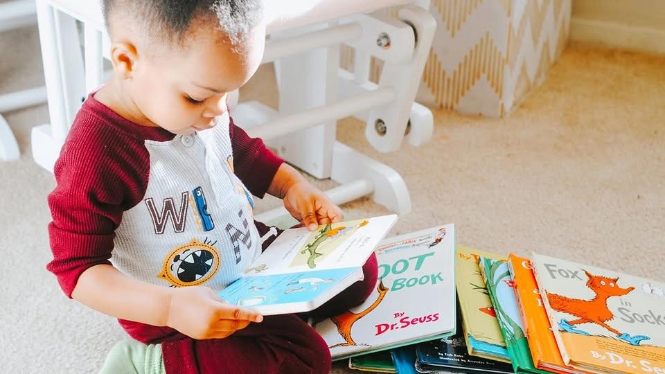 Start the Week Story Time