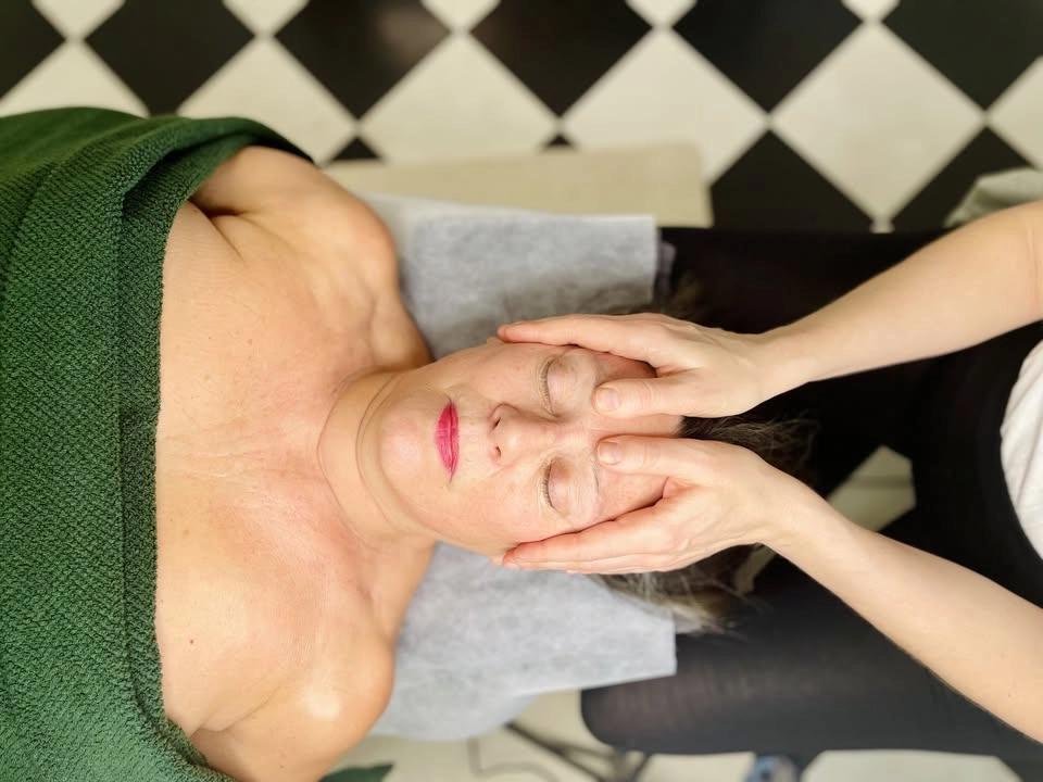 Utbilda dig i Tibetansk ansiktsmassage!