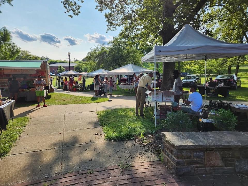 West Side Farmers Market at Cool Spring Park