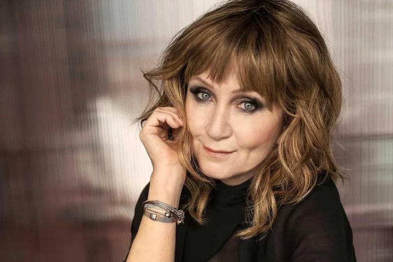 Bára Basiková: Soaré s písní a muzikálem