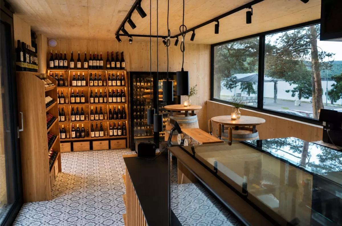 Degustace vín na Vranovské pláži