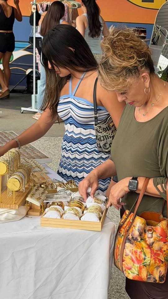 Artisan Market at Santa Monica Place
