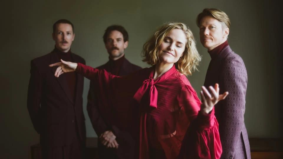 Darling West: Lights – Juleturné 2026 // Kulturkirken Jakob
