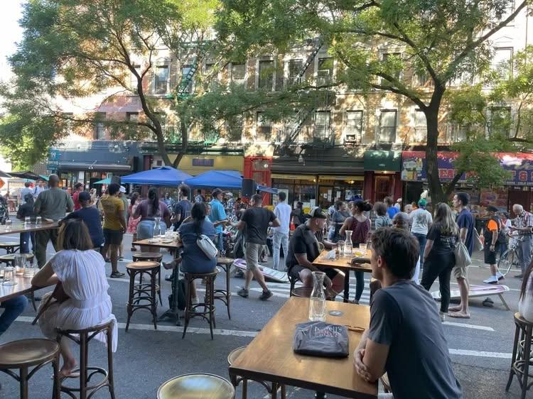Amsterdam Ave FIFA International Makers Market