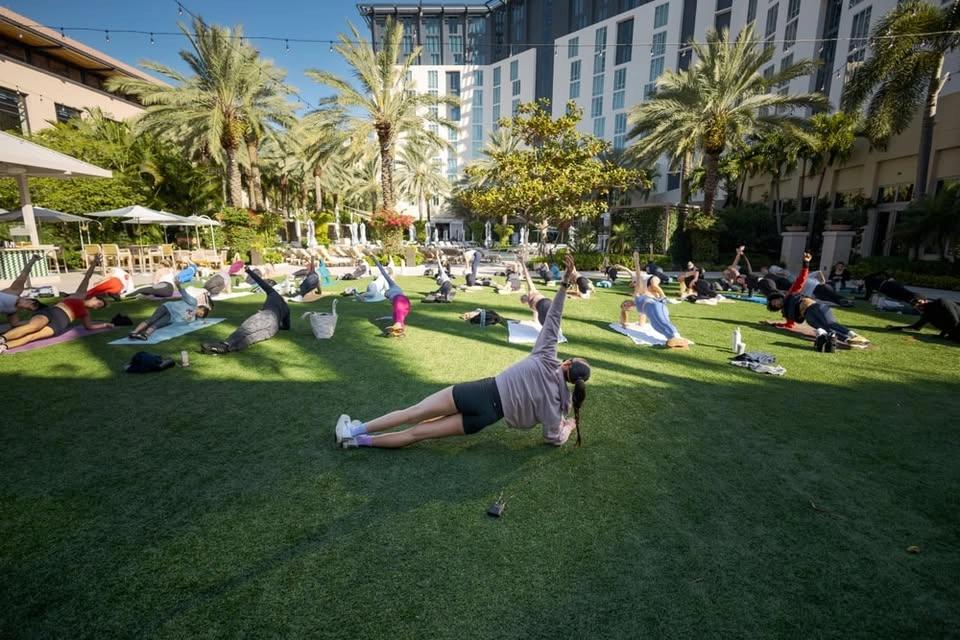 Sculpt & Sweat with Cloe Mimun