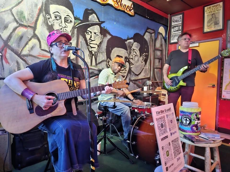 Mandi Strachota Trio at Fat Matt's Rib Shack