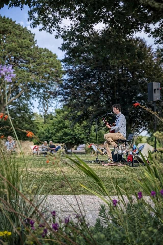 CONCERTS DANS LES JARDINS | LA MAISON OBONO