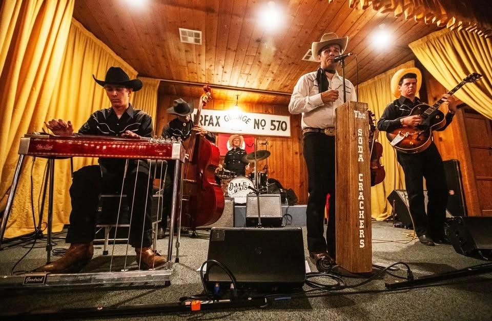 The Soda Crackers - Grand Ole Echo
