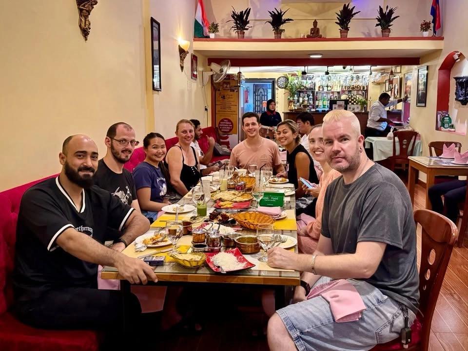 Food Lovers Prague – Dobrá nálada – Skvělé jídlo – Noví přátelé – Maximálně 10 účastníků.
