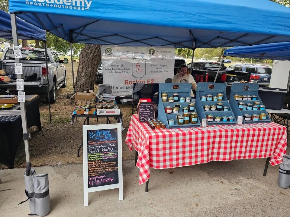 Chestnut Square Farmers Market