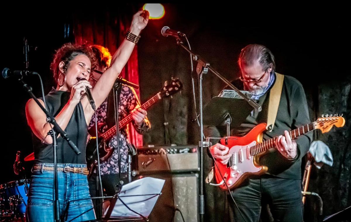 Chicos Blues Revue