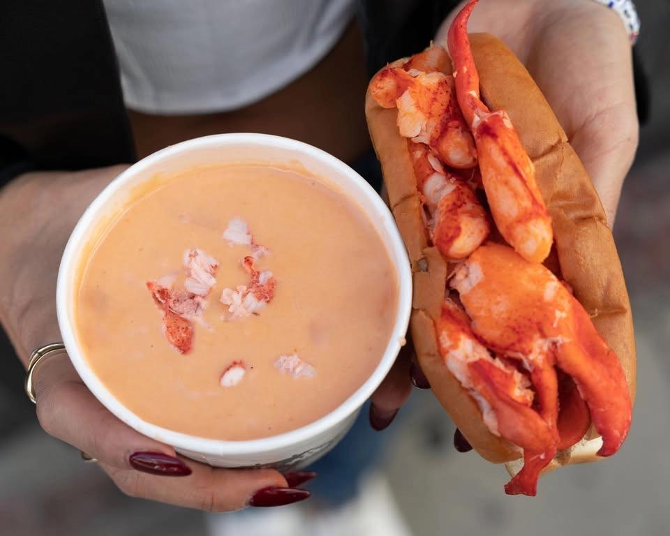 Cousins Maine Lobster at Launch Pad Brewery, Aurora
