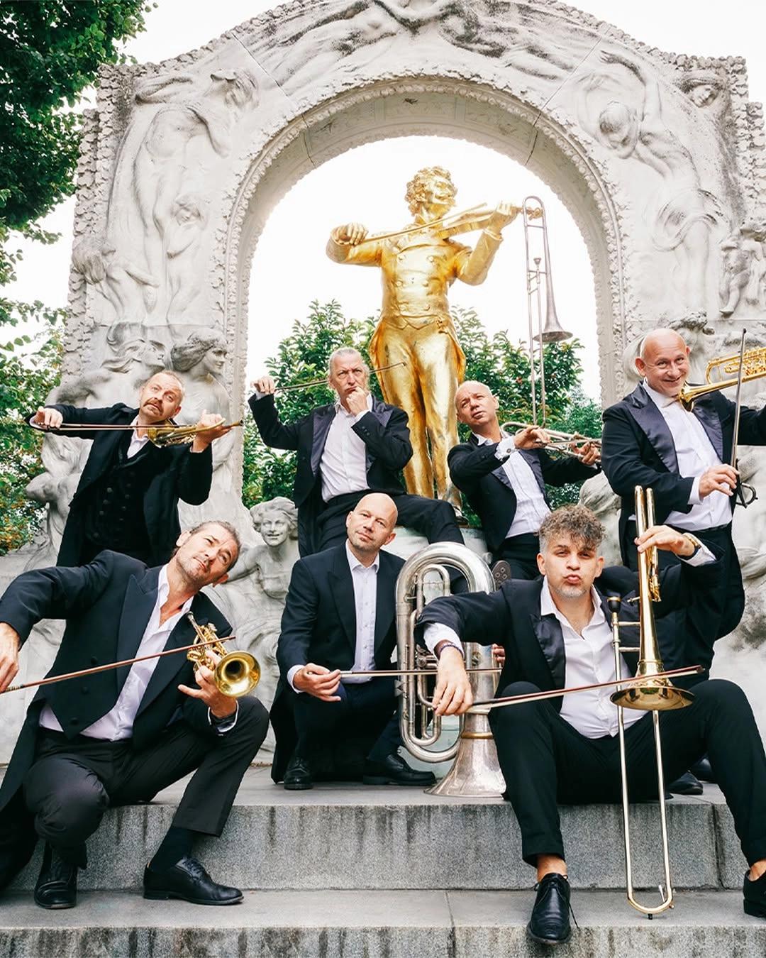 Mnozil Brass – Strau$$