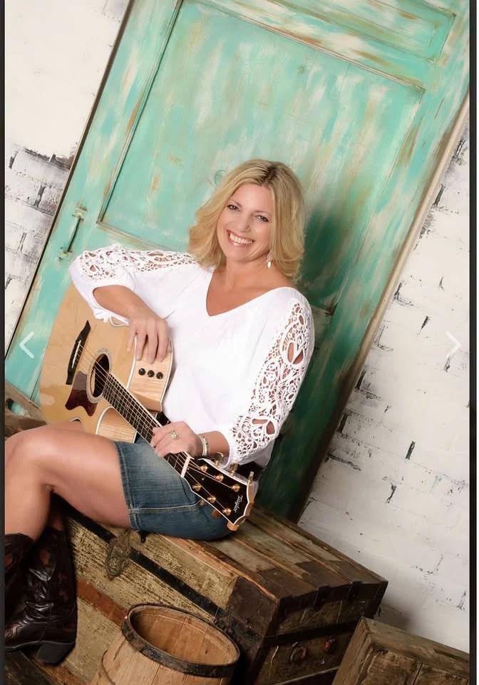 Joan Kennedy Performs at Poland Spring Summer Concert Series