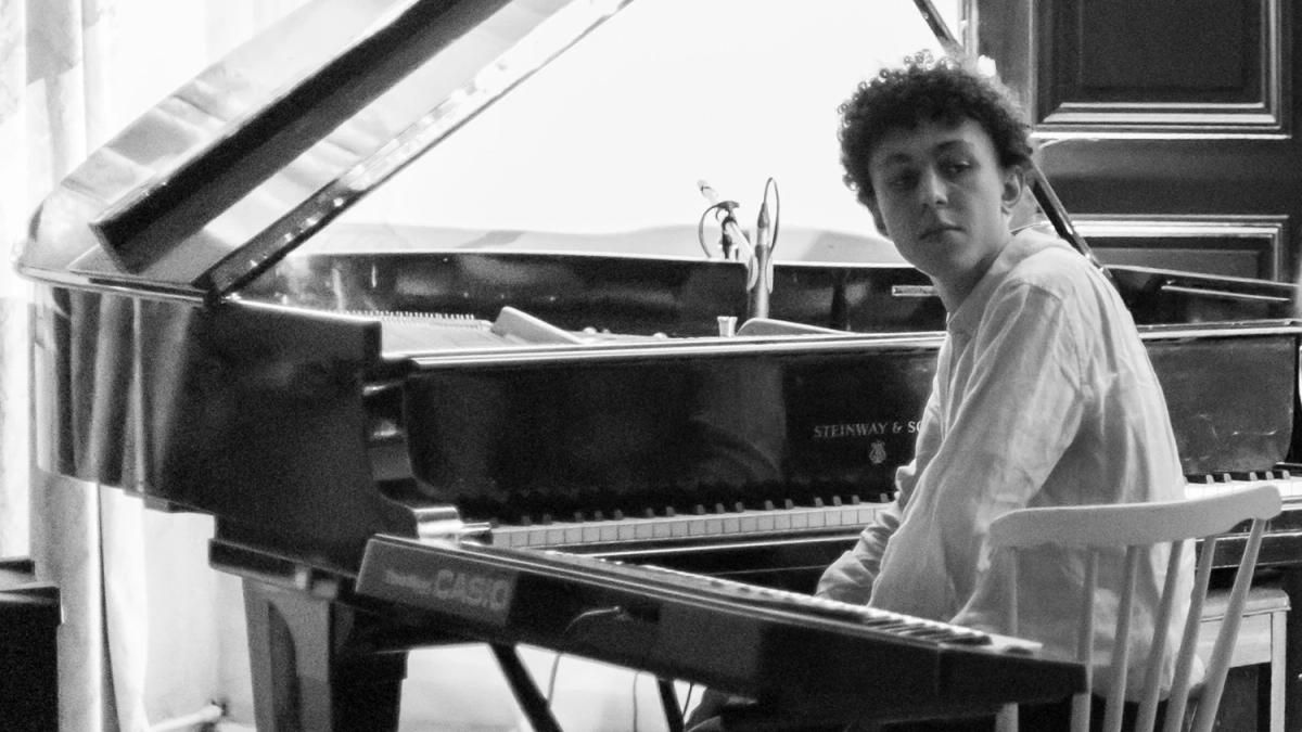 Up & Coming - Maximilian Dequidt Trio