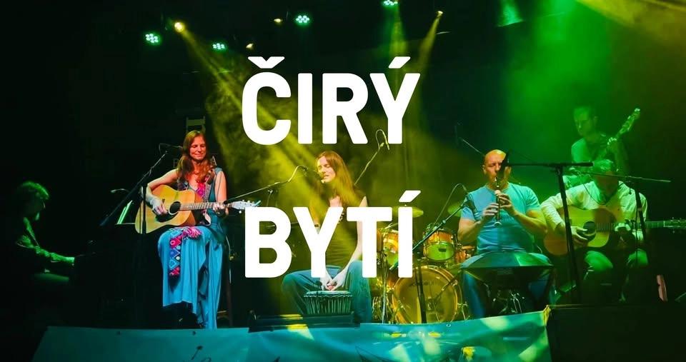 ČIRÝ BYTÍ • koncert • Na Hradbách