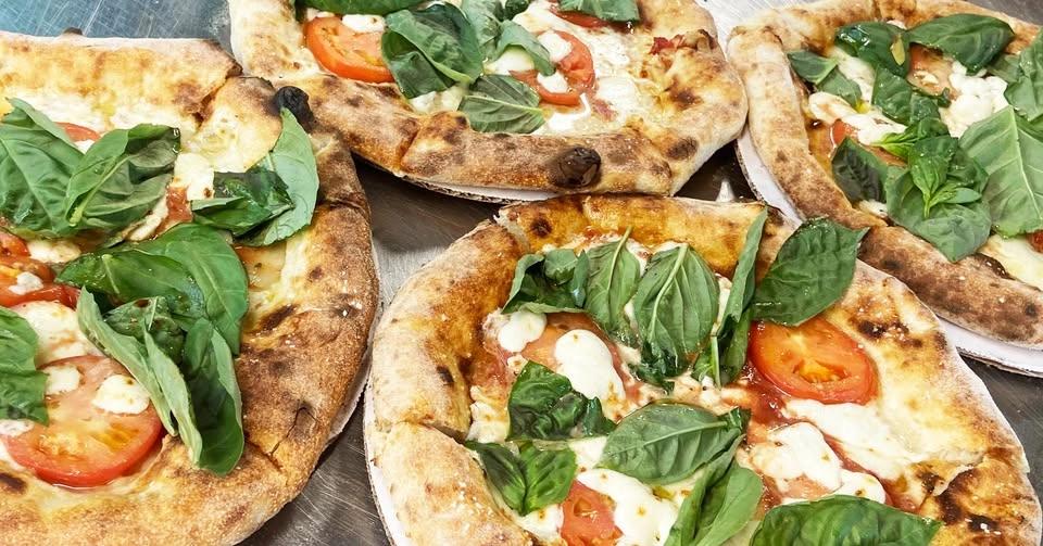 ๐ Superior, WI - Brick Oven Bus Minnesota Tour Stop๐ Pop-Up at Richard I. Bong Veterans Historical