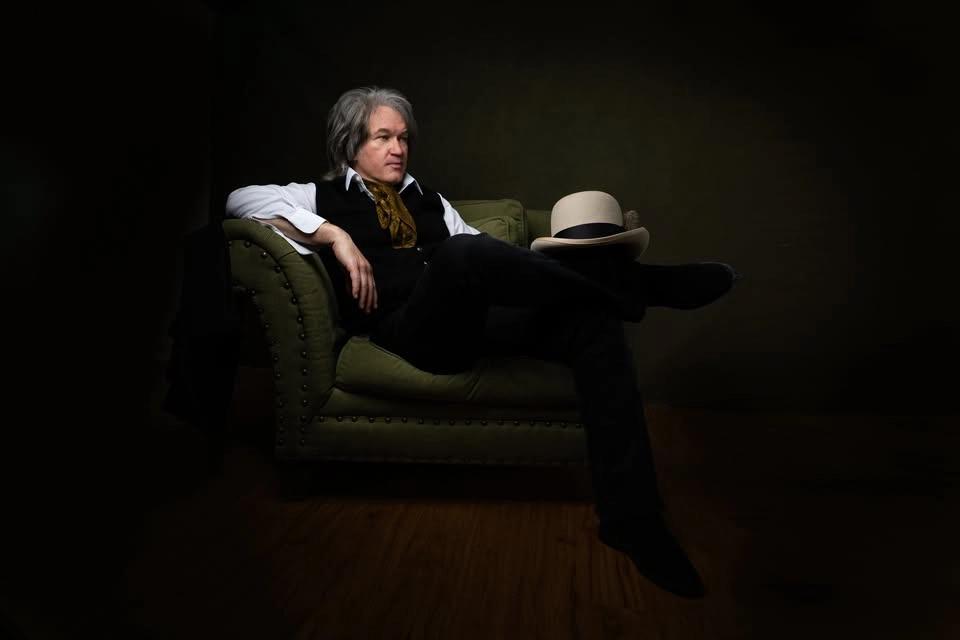 Chris Golden - In Concert