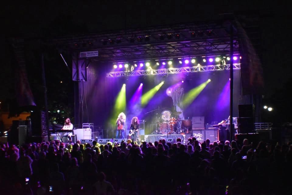 Kashmir at The Oakbrook Terrace Concert Series