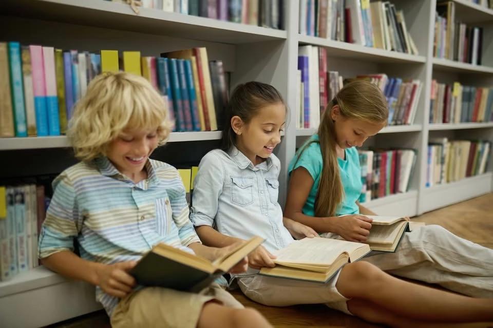 Monday Summer Reading Club!