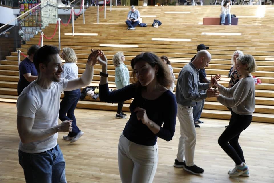 Bachata - Kom och dansa!