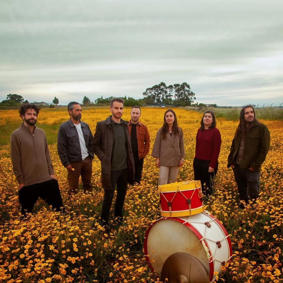 Música • Sardinhas com bigodes