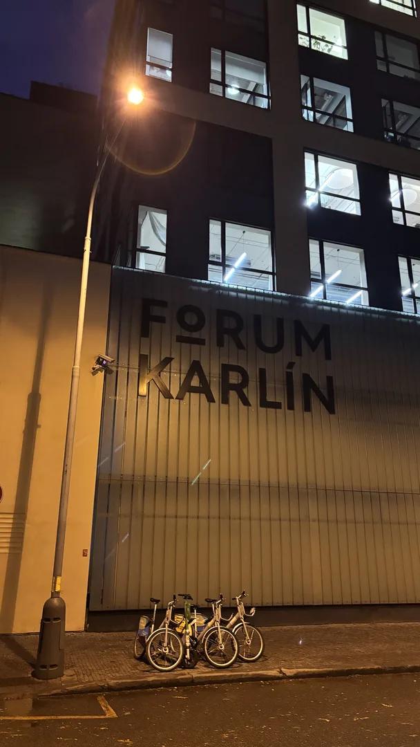 MIKOLAS – FORUM KARLÍN